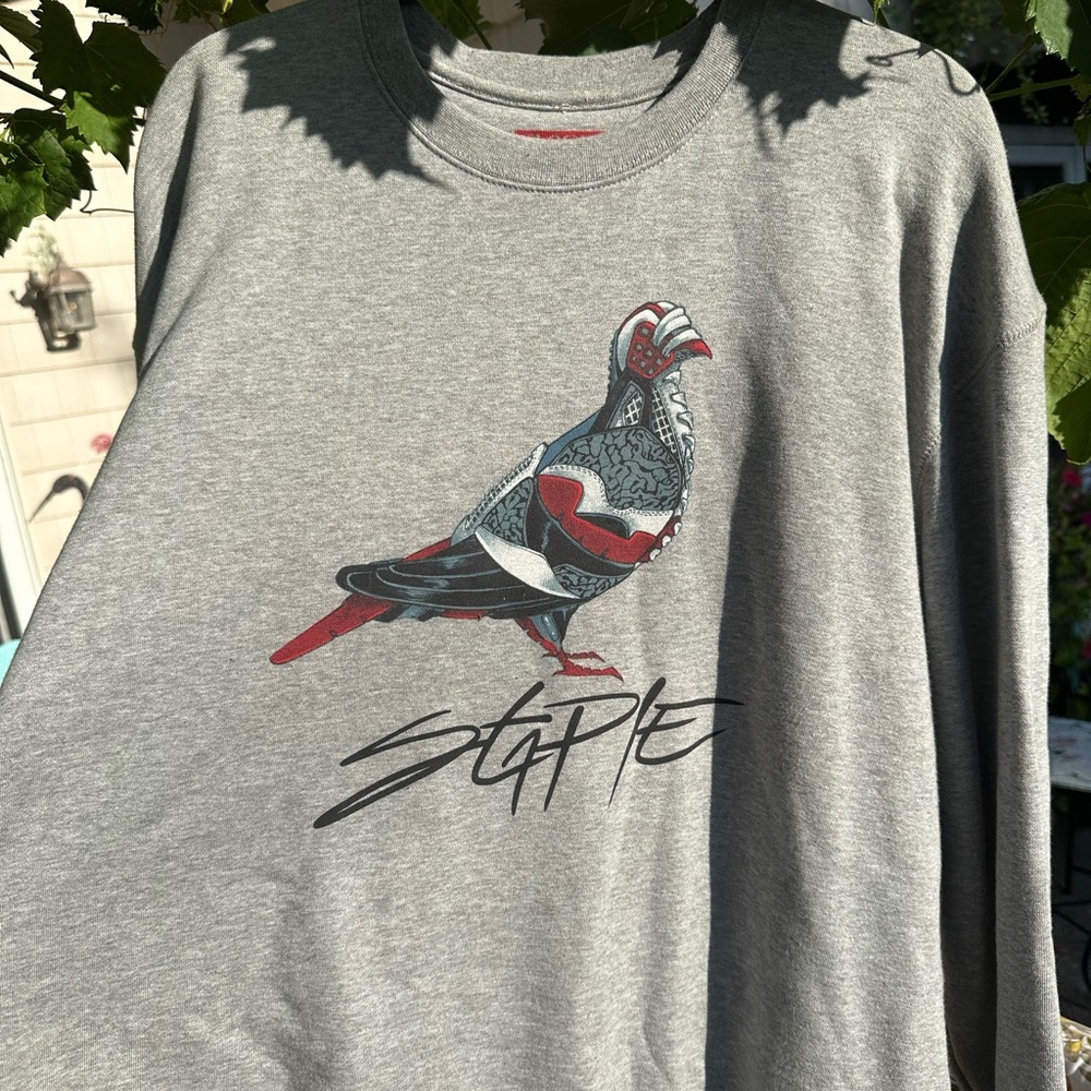Jeff Staple Gray Graphic Men's Sweater - Picture 2 of 5